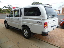 MAHINDRA PIK UP DUAL CAB 4X4 & CANOPY - picture0' - Click to enlarge