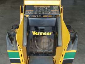 Vermeer S800TX Skid Steer - picture0' - Click to enlarge
