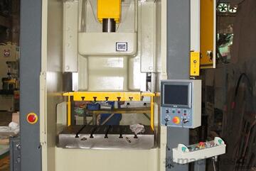 LHC HEAVY DUTY PRESSES | 25 - 500 TON