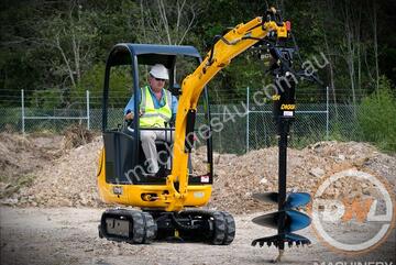 DIGGA AUGER DRIVE ALL MODELS COMPLETE RANGE SUIT EXCAVATORS BOBCATS SKID STEERS BACKHOE TRACTORS Aug