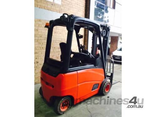 Linde E20 2 Ton container mast side shift 4 wheeler 