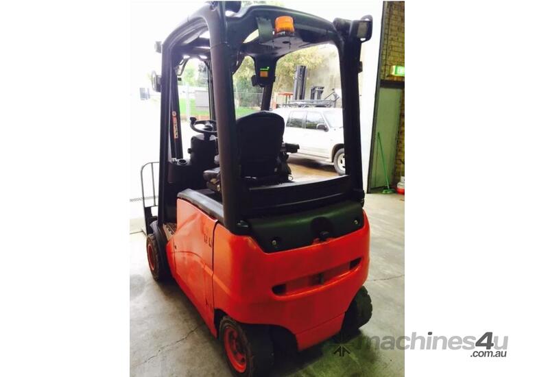 Linde E20 2 Ton container mast side shift 4 wheeler 