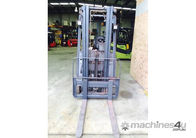 Linde E20 2 Ton container mast side shift 4 wheeler 