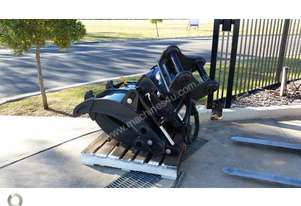 BETTA BILT BUCKETS 20 TONNE 360 HYDRAULIC GRABS