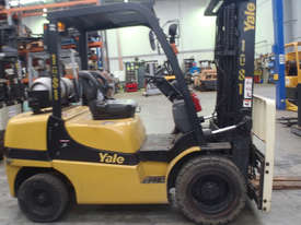 Yale Container 3.5t Forklift - picture0' - Click to enlarge