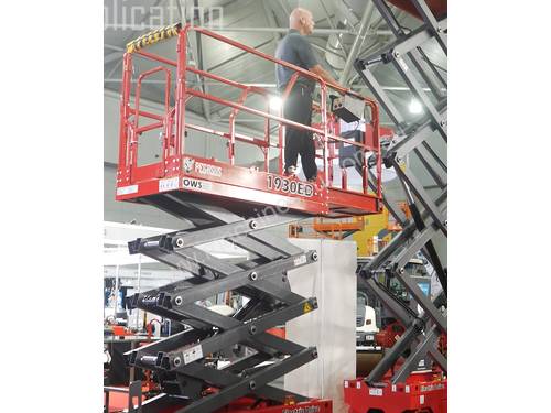 Pegasas 1930 Electric Drive Scissor Lift WITH optional world first Overhead Warning System