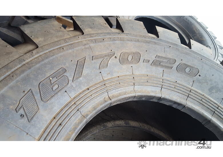 caption 16/70-20 earthmover / wheel loader / telehandler / machinery tyre