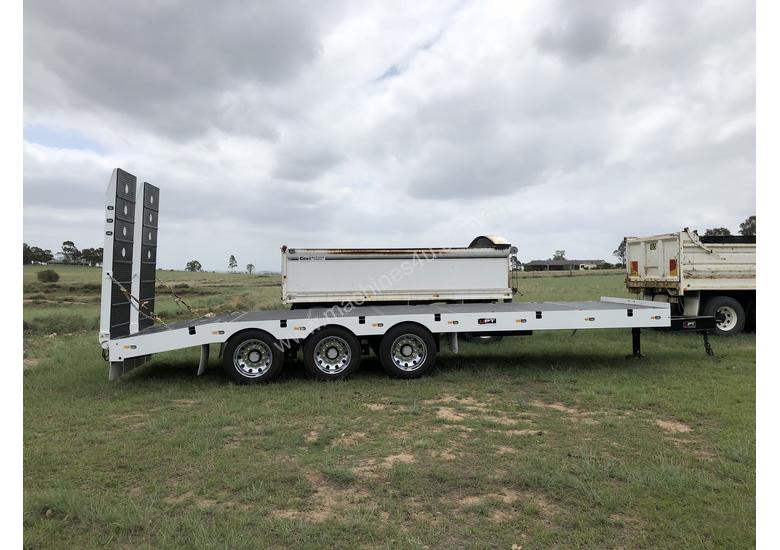 caption Upt Plant Trailer