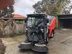 Hako Citymaster 1600 sweeper  - picture0' - Click to enlarge