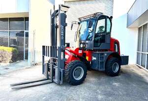 Summit 3 Tonne 4WD Rough Terrain Forklift with 2 Stage 4 Meter Mast