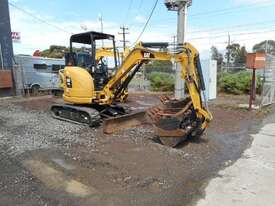 Caterpillar 303 Tracked-Excav Excavator - picture1' - Click to enlarge