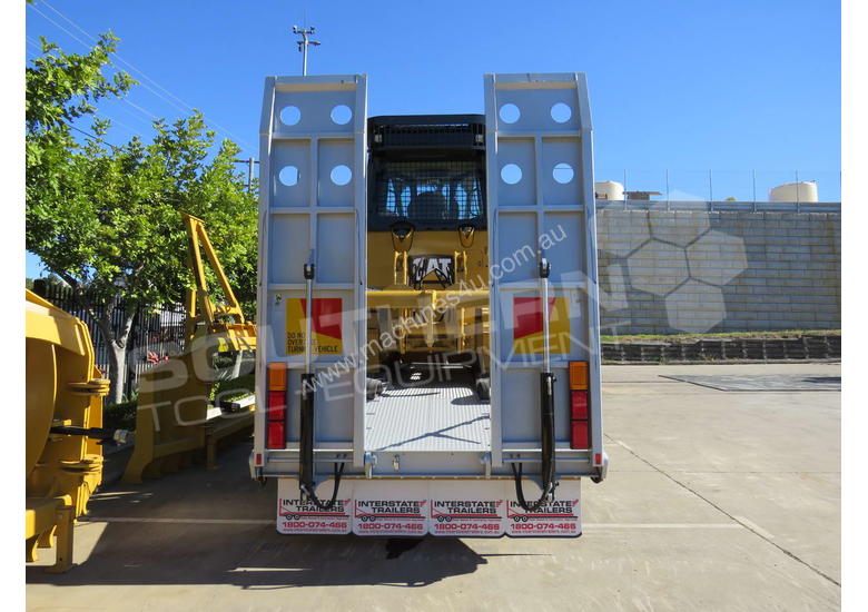 caption Tri Axle Tag Trailer Cat D5K XL dozer combo ATTTAG