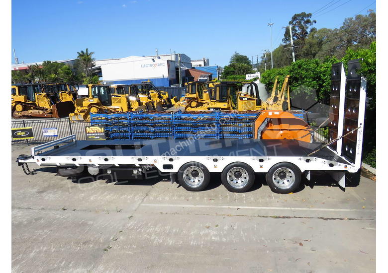 caption Tri Axle 28 Ton ELITE Tag Trailer Custom BLK ATTTAG