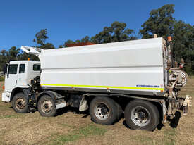 Iveco Acco Water truck Truck - picture2' - Click to enlarge