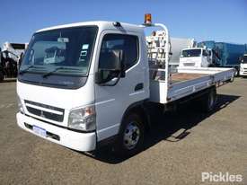 2010 Mitsubishi Canter FE85 - picture2' - Click to enlarge