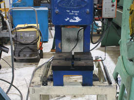 JAM 5 Tonne Press - picture0' - Click to enlarge