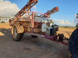 Croplands  Boom Spray Sprayer - picture0' - Click to enlarge