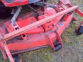 low hour Kubota 3060 front deck ride on mower - picture2' - Click to enlarge