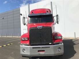 Western Star 5800 - picture0' - Click to enlarge