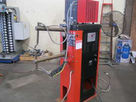 Femaspot I32C 25 KVA Pneumatic Auto Spot Welder with Water Cooler - picture0' - Click to enlarge