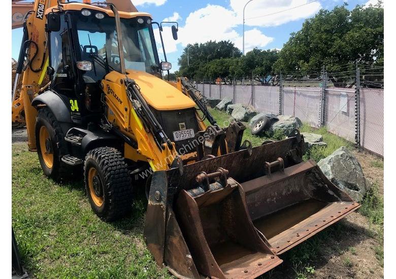 caption 2013 JCB 3CX ELITE