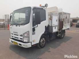 2008 Isuzu NLR200 SWB - picture2' - Click to enlarge