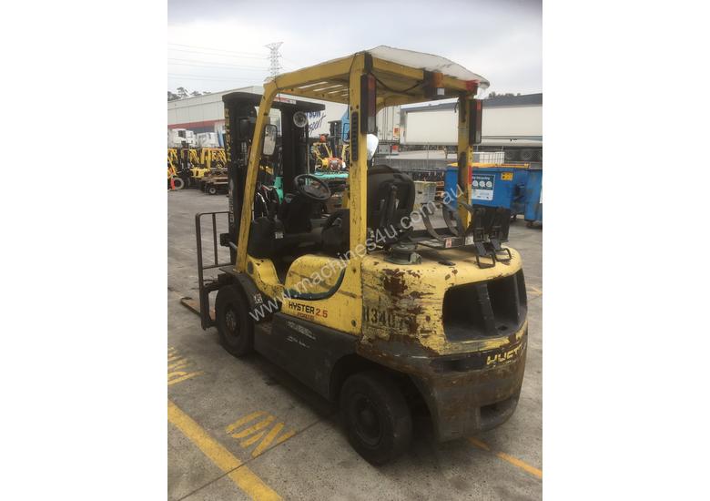 caption 2.5T LPG Counterbalance Forklift