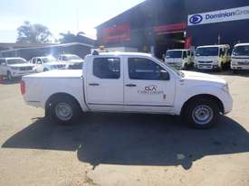2012 Nissan Navara RX Diesel Dual Cab 4x2 Utility - picture2' - Click to enlarge
