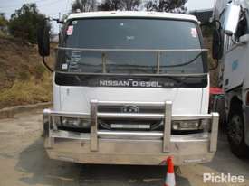 2005 Nissan UD Mk245 - picture1' - Click to enlarge