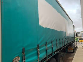   Curtainsider Trailer - picture0' - Click to enlarge