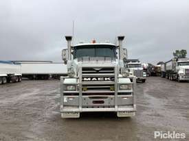2009 Mack Trident - picture1' - Click to enlarge