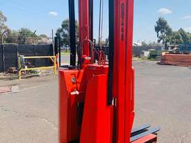 Lansing Bagnall 1T Compact Electric Reach Forklift - 4.2m High 1000kg Capacity - picture0' - Click to enlarge