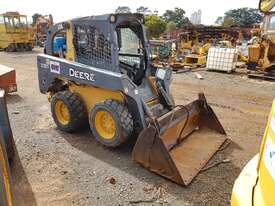 2013 John Deere 318D Skid Steer Loader *CONDITIONS APPLY* - picture0' - Click to enlarge