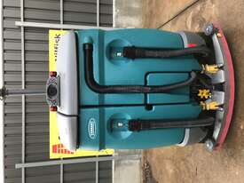 Tennant T16 Ride On Scrubber, well maintained machine in terrific condition. - picture2' - Click to enlarge