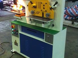 50Ton Capacity, Tooling Pack, Touch & Cut - picture0' - Click to enlarge