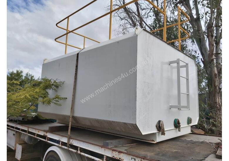 Buy Used custom built AS NEW 11 000L Steel Water Tank 12 000 GST Truck Water Tanks in , Listed