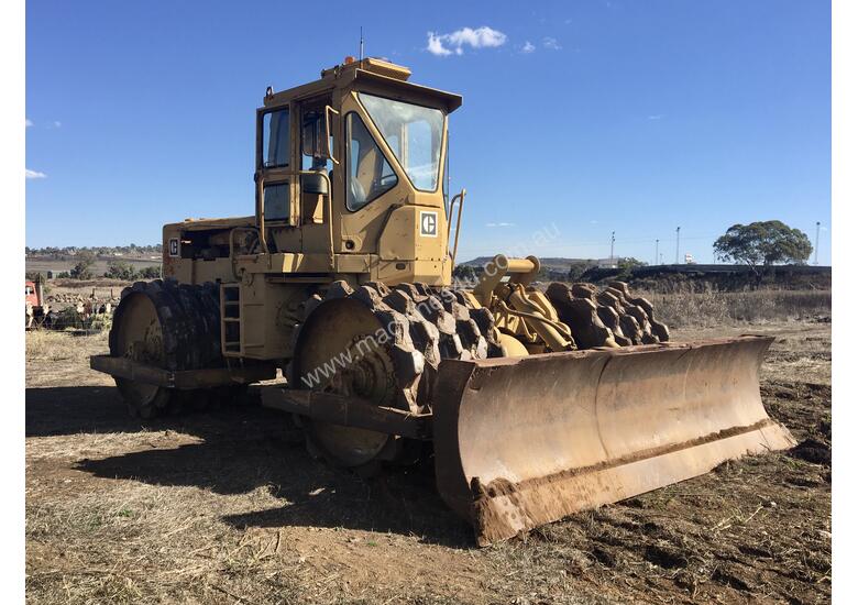 Used Caterpillar CAT 825B compactor Landfill Compactors in , Listed