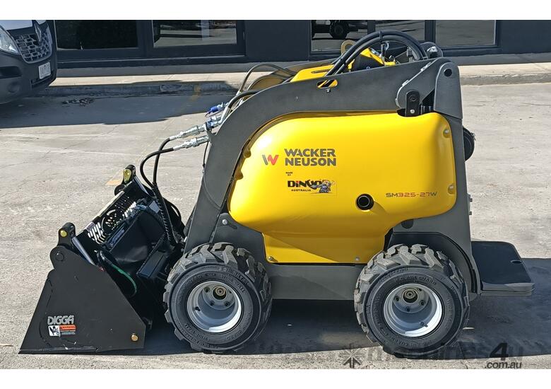 caption New Wacker Neuson by Dingo SM325-27W Wheeled Mini Loader For Sale