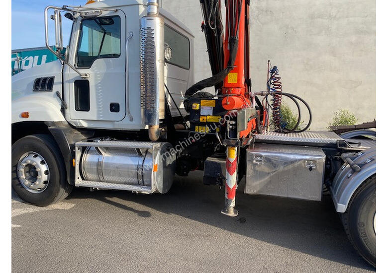 caption Mack GRANITE Primemover Truck