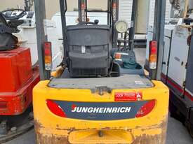 1.8 ton Electric Forklift - picture0' - Click to enlarge