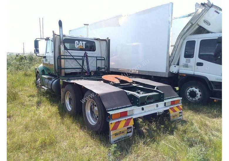 caption Caterpillar CT 700