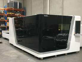 Rent or Buy - New IN STOCK Melbourne 3kW Fiber Laser - 1.5 x 3m dual table - full enclosure - picture0' - Click to enlarge