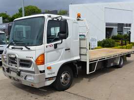2010 HINO FD 1024 - Tray Truck - picture2' - Click to enlarge