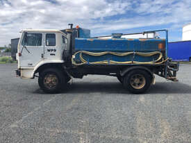 International Acco 1850E Water truck Truck - picture0' - Click to enlarge