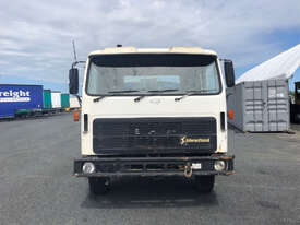 International Acco 1850E Water truck Truck - picture2' - Click to enlarge