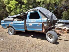 Ford F100 - picture0' - Click to enlarge