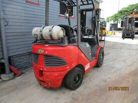UN Hanzhou 3 ton Container Mast Dual fuels Used Forklift #1618 - picture2' - Click to enlarge