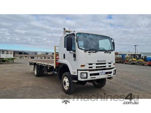 Isuzu FTS800