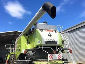 Claas Lexion 700 - picture1' - Click to enlarge