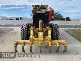 Caterpillar 14H Grader - picture2' - Click to enlarge